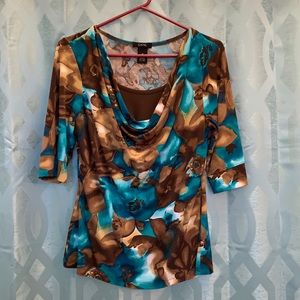 GNW Women’s top size medium, pullover 3/4 sleeve